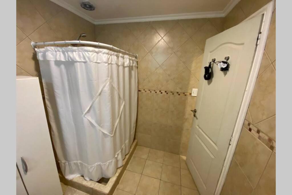 Departamento Amplio En Pleno Centro Leilighet El Calafate Eksteriør bilde